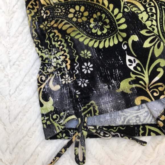 Fun summer top! - Picture 3 of 4